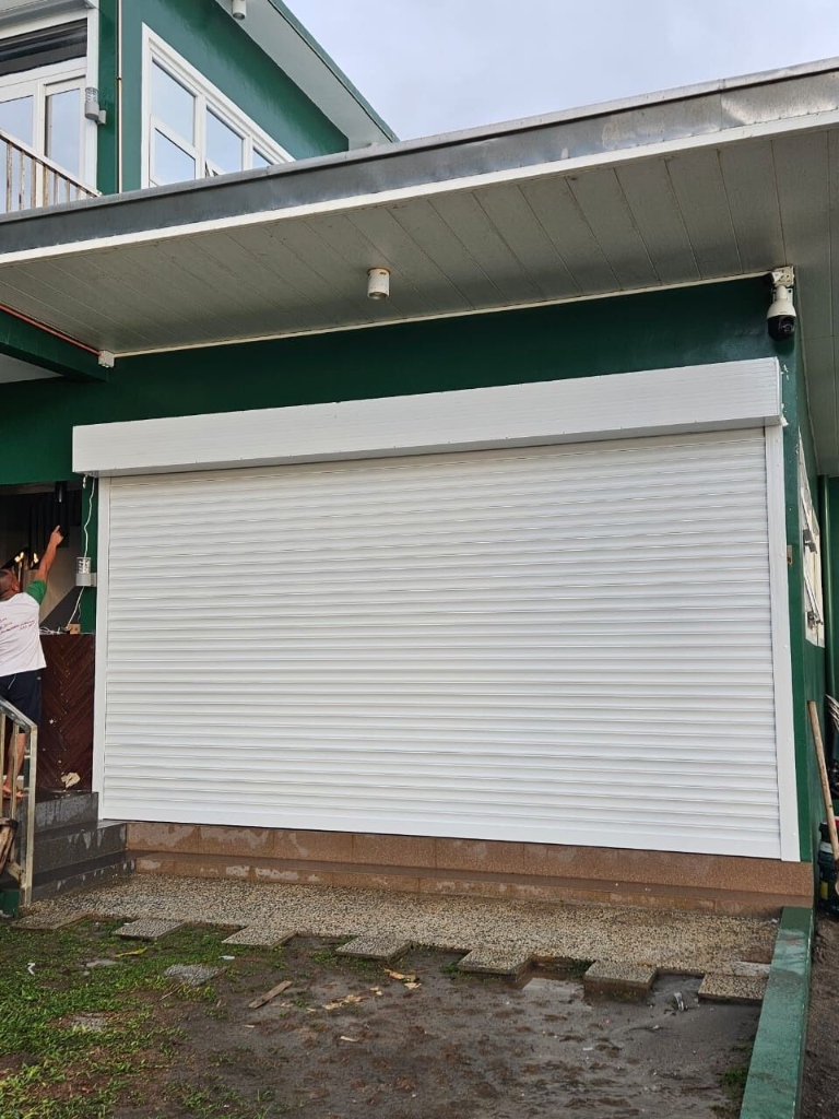 Sanzer surveillance camera installation